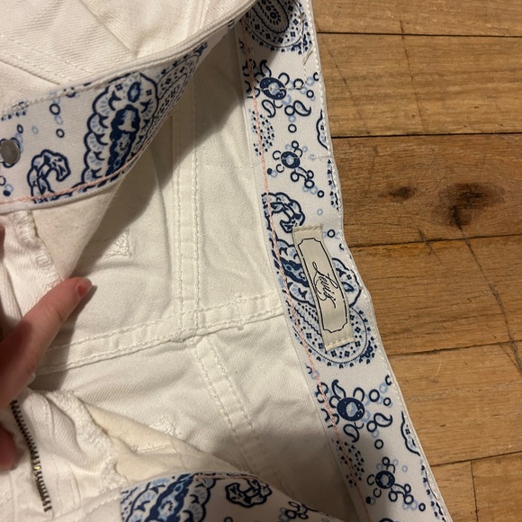 Levi's Cream and Blue Mini Skirt - Picture 3 of 4